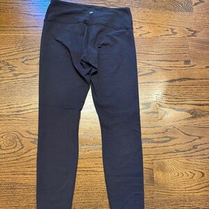 Lululemon women’s black full length leggings